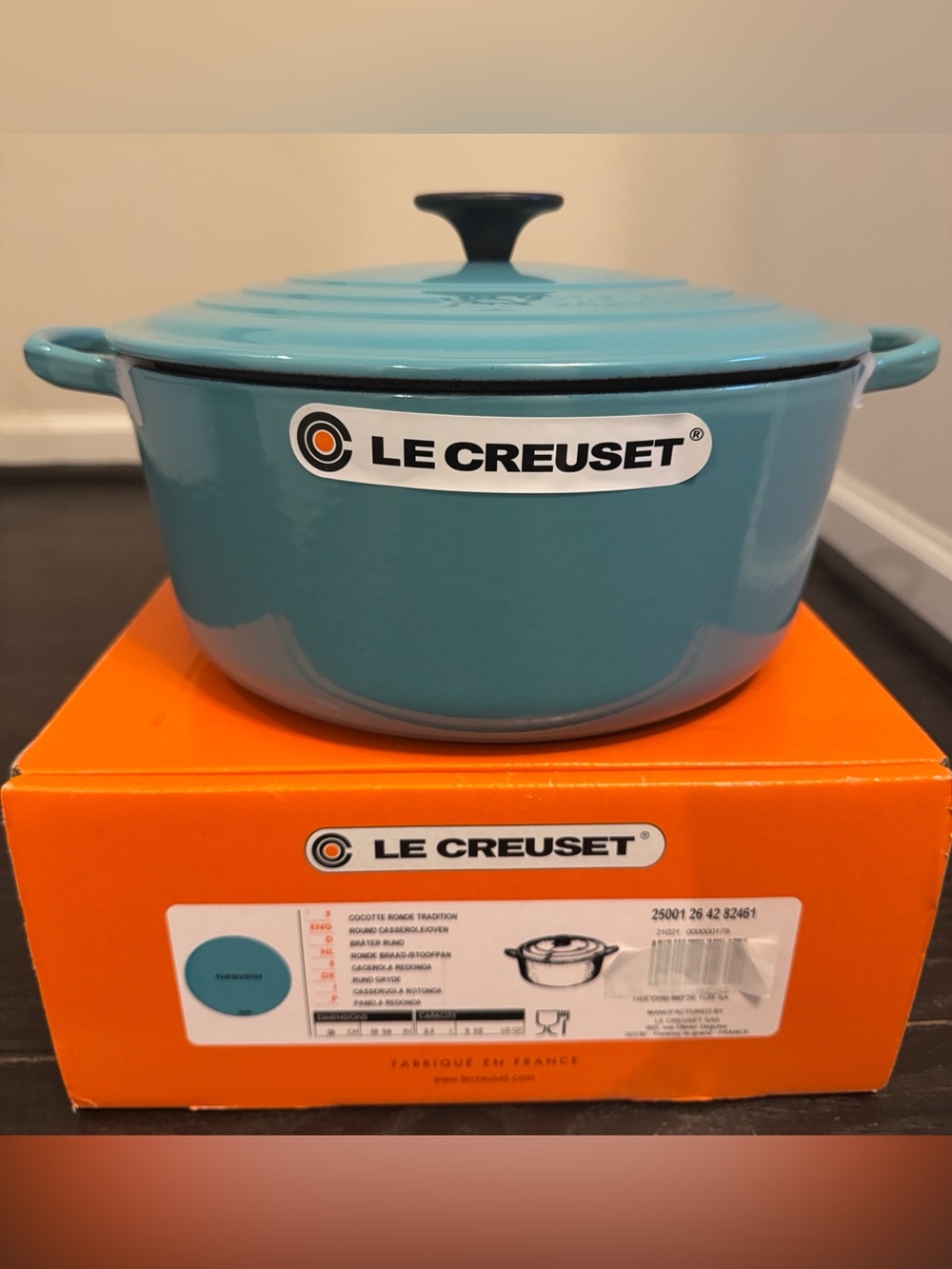 NWT Le Creuset Signature Round Dutch Oven 5.5 QT- Turquoise – Made in France